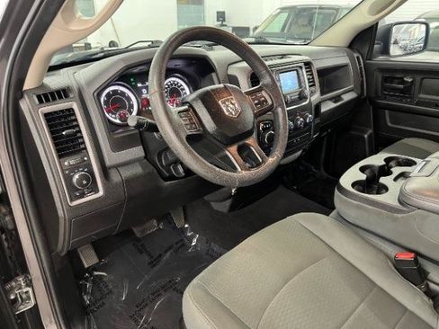 Used 2019 RAM 1500 Express w/ Express Value Package AWD/4WD image 7