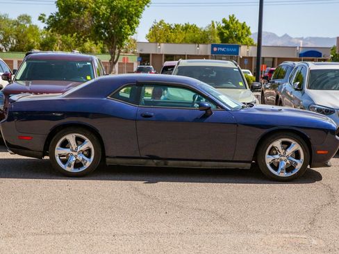 Used 2013 Dodge Challenger R/T RWD image 5