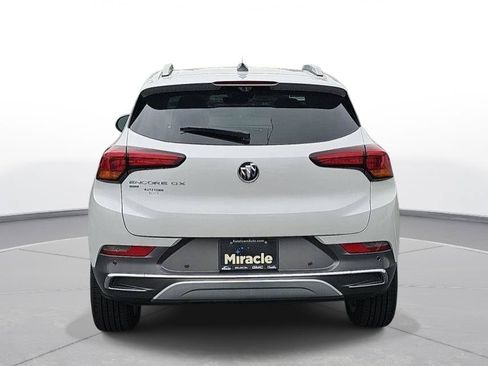 Used 2022 Buick Encore GX Essence w/ Advanced Technology Package AWD/4WD image 7