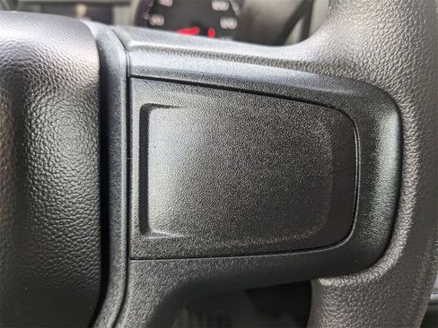 Used 2022 Chevrolet Silverado 1500 Custom image 14