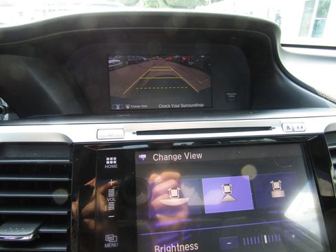 Used 2017 Honda Accord EX-L image 23