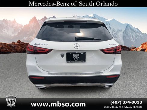 Certified 2023 Mercedes-Benz GLA 250 4MATIC w/ Premium Package image 16