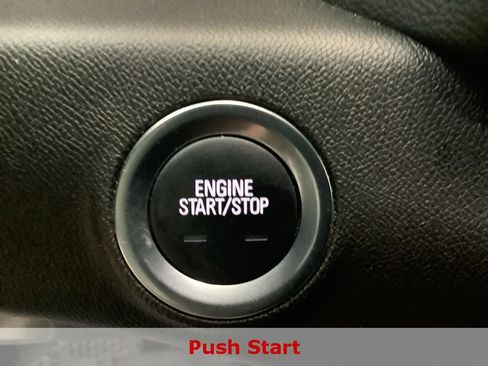 Used 2024 GMC Terrain SLE FWD image 18