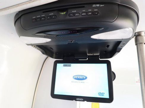 Used 2008 Ford E-350 and Econoline 350 Super Duty image 23