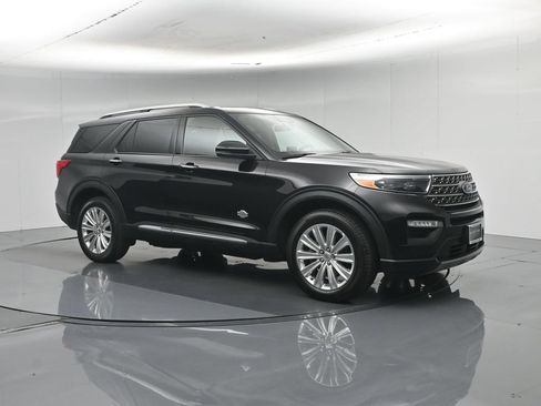 Certified 2023 Ford Explorer King Ranch w/ Technology Package AWD/4WD image 33