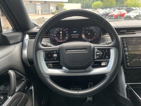 Used 2024 Land Rover Range Rover Long Wheelbase SE AWD/4WD image 18