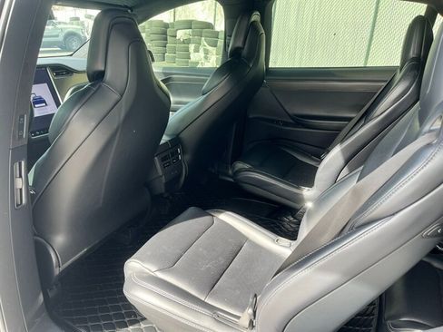 Used 2018 Tesla Model X P100D image 22