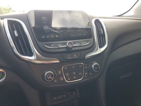 Used 2024 Chevrolet Equinox LT FWD image 26