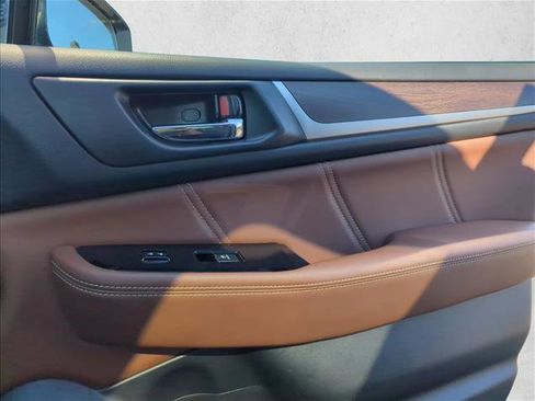 Used 2017 Subaru Outback 2.5i Touring w/ Popular Package #5A image 22