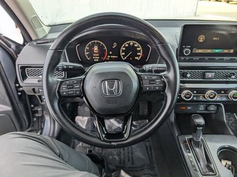 Used 2023 Honda Civic EX image 11