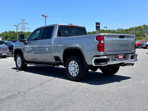 Used 2025 Chevrolet Silverado 2500 LT w/ Safety Package AWD/4WD image 8