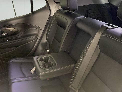 Used 2023 GMC Terrain SLT w/ LPO, Floor Liner Package FWD image 50