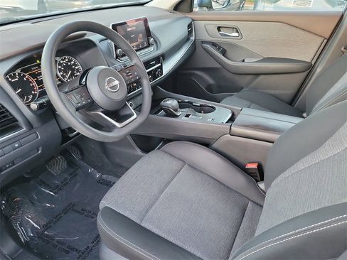 Certified 2022 Nissan Rogue SV image 14