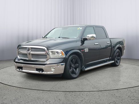 Used 2015 RAM 1500 Laramie Longhorn w/ Convenience Group AWD/4WD image 3