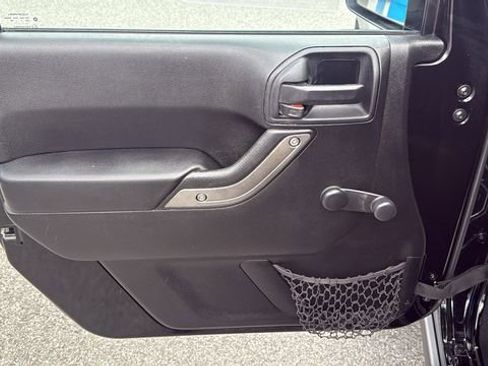 Used 2014 Jeep Wrangler Sport image 14