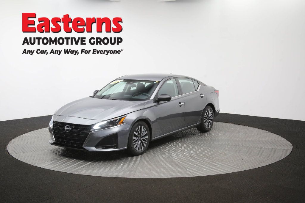 Used 2024 Nissan Altima 2.5 SV FWD image 58