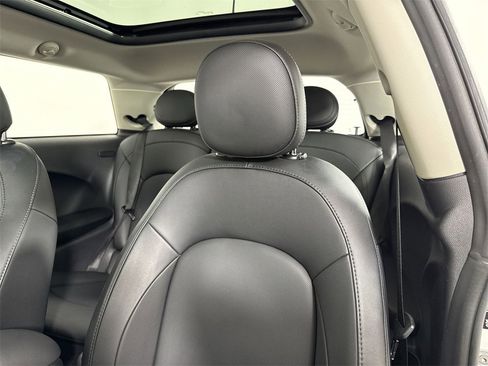 Used 2019 MINI Cooper 2-Door Hardtop image 38
