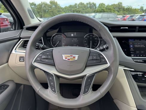 Certified 2023 Cadillac XT5 Premium Luxury AWD/4WD image 12