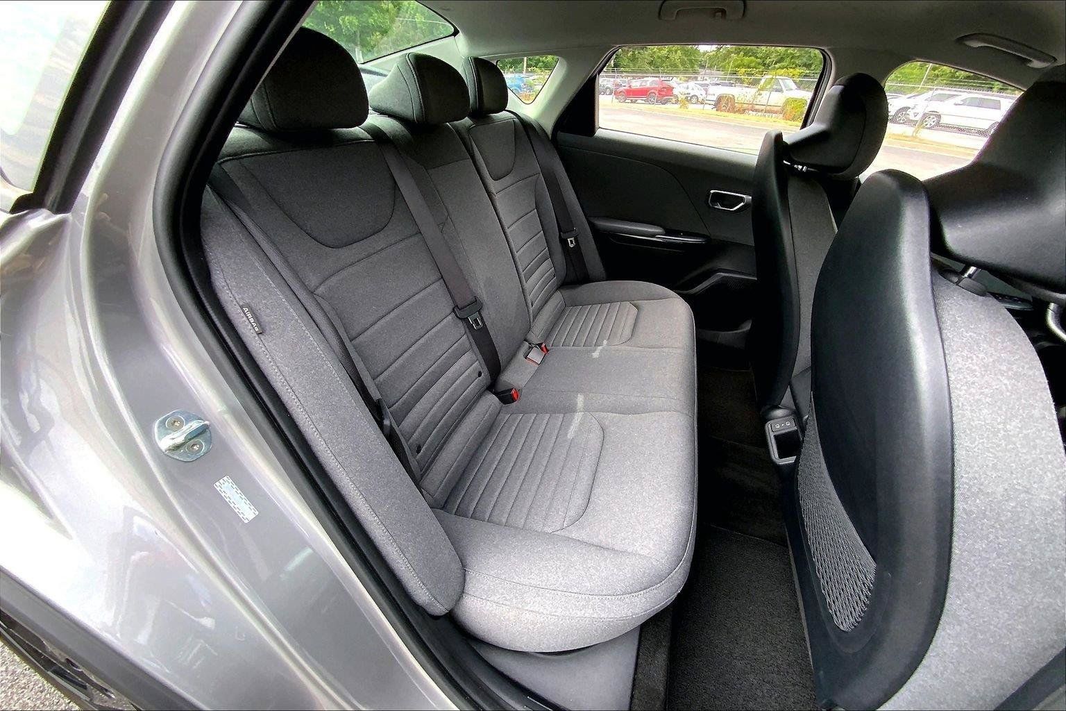 Used 2025 Kia K4 EX FWD image 24