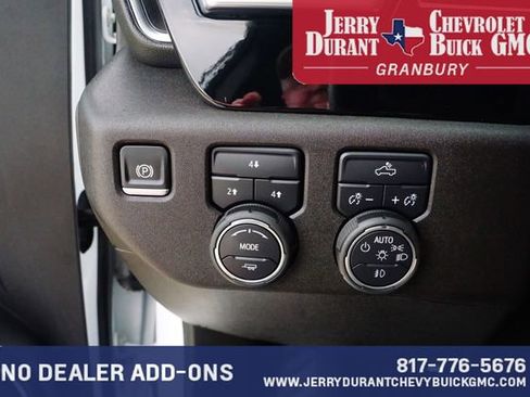 Used 2025 Chevrolet Silverado 2500 LT w/ Convenience Package AWD/4WD image 15
