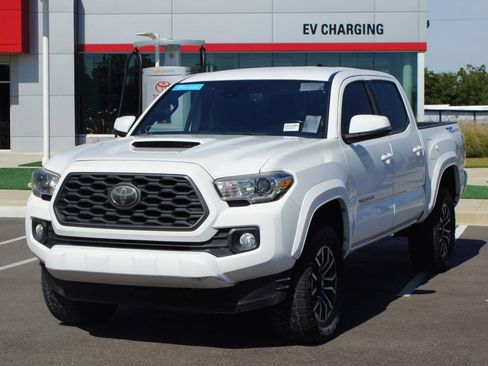 Used 2021 Toyota Tacoma TRD Sport image 14