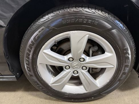 Used 2019 Honda Odyssey EX-L image 8