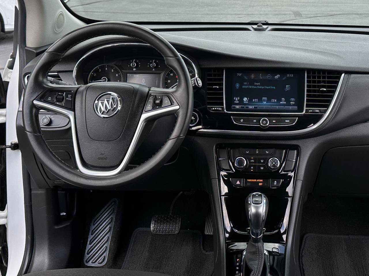 Used 2020 Buick Encore Preferred w/ Safety Package FWD image 43