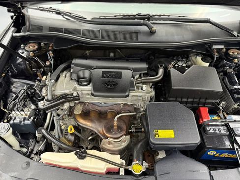 Used 2013 Toyota Camry LE FWD image 19