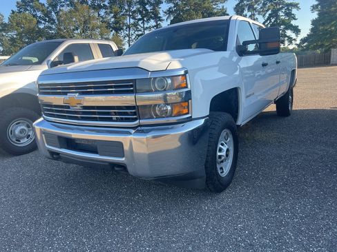 Used 2018 Chevrolet Silverado 2500 W/T w/ WT Convenience Package AWD/4WD image 1