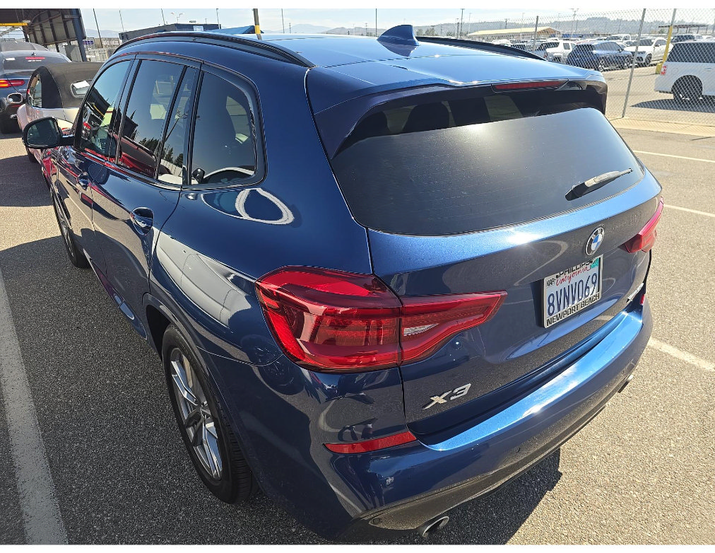 Used 2021 BMW X3 xDrive30e w/ M Sport Package AWD/4WD image 3