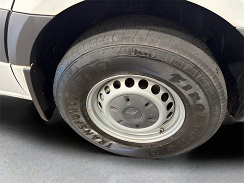 Used 2021 Mercedes-Benz Sprinter 2500 image 29