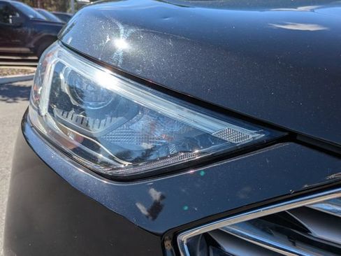 Used 2022 Ford Edge Titanium AWD/4WD image 10