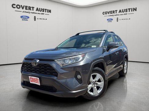 Used 2019 Toyota RAV4 XLE w/ Convenience Package FWD image 1