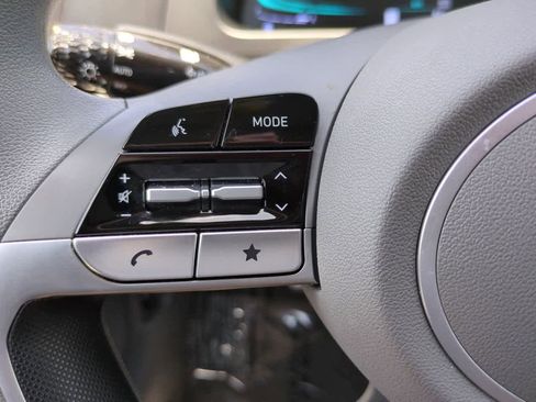 Used 2026 Hyundai Elantra Hybrid FWD image 22