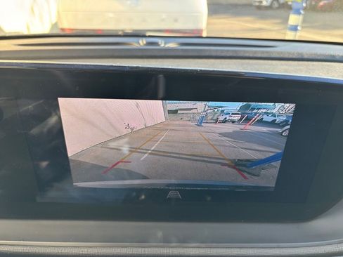 Used 2025 Buick Envista Sport Touring image 17