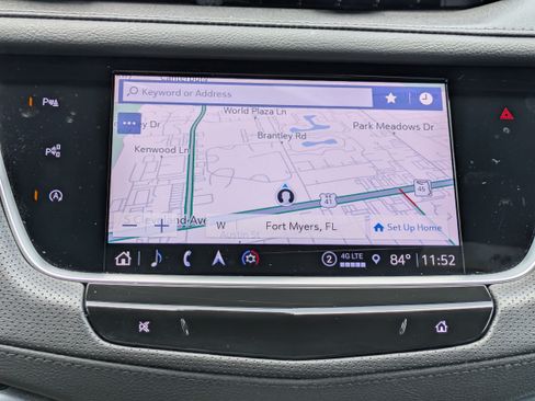 Certified 2025 Cadillac XT5 Premium Luxury w/ Technology Package FWD image 29