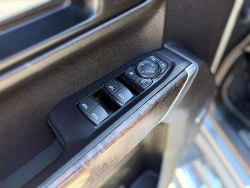 Used 2019 GMC Sierra 1500 Denali w/ Technology Package AWD/4WD image 39