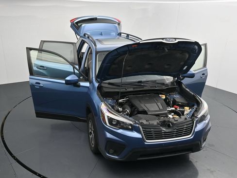 Used 2021 Subaru Forester Premium AWD/4WD image 37