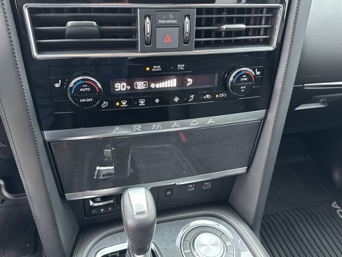Used 2022 Nissan Armada SV w/ SV Appearance Package image 29