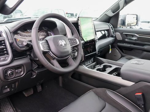 New 2026 RAM 1500 Laramie AWD/4WD image 3