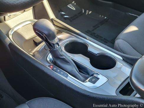 Used 2023 Chevrolet Malibu LT FWD image 21