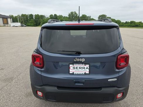 Used 2020 Jeep Renegade Latitude w/ Popular Equipment Group FWD image 12