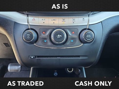 Used 2017 Dodge Journey SXT w/ Comfort/Convenience Group FWD image 25