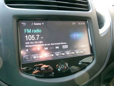 Used 2016 Chevrolet Trax LS FWD image 12