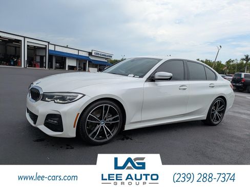Used 2021 BMW 330i Sedan w/ M Sport Package RWD image 6