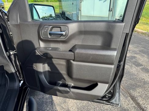 Used 2021 Chevrolet Silverado 1500 LTZ AWD/4WD image 16