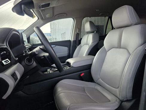 Certified 2025 Honda Pilot EX-L image 13
