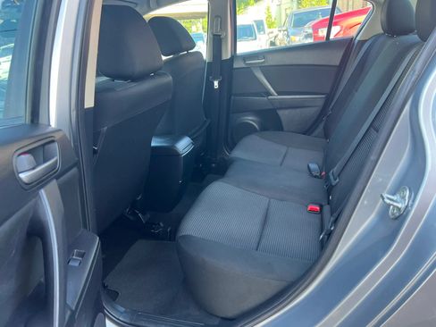Used 2012 MAZDA MAZDA3 i Sport FWD image 24