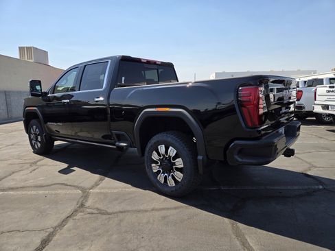 New 2025 GMC Sierra 2500 Denali w/ Denali Reserve Package image 3