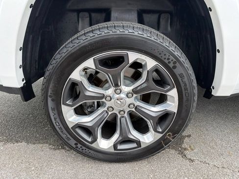Used 2019 RAM 1500 Limited AWD/4WD image 13